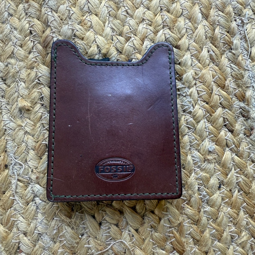 Fossil Mens Brown Leather Slim Card Case Wallet with Metal Money Clip